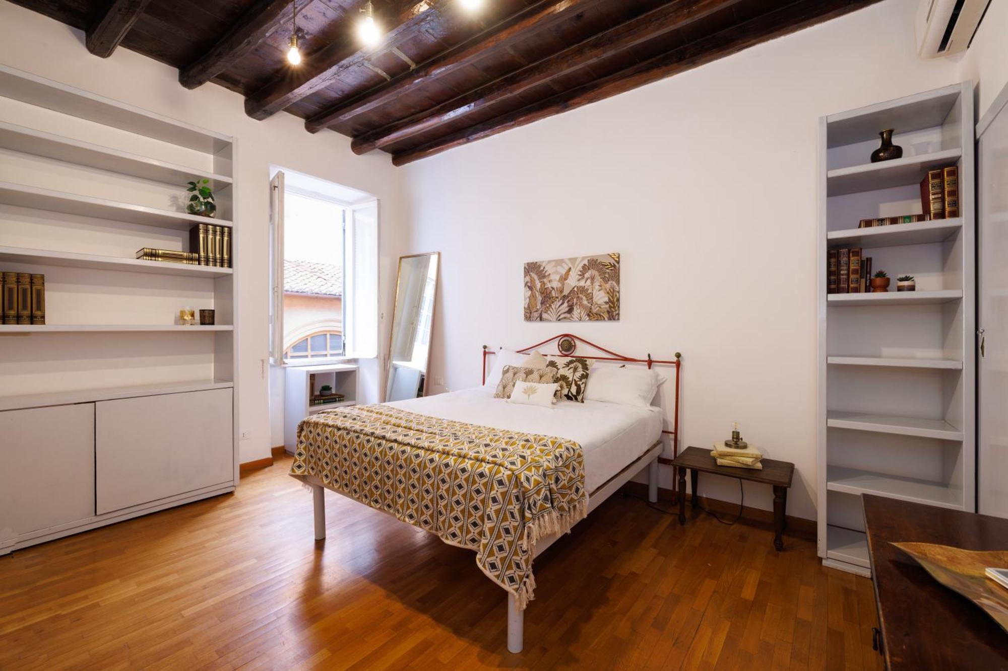 Gesu E Maria Balcony Apt At Spanish Steps Рим Екстер'єр фото