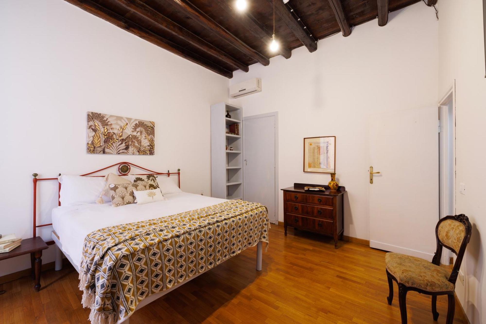 Gesu E Maria Balcony Apt At Spanish Steps Рим Екстер'єр фото