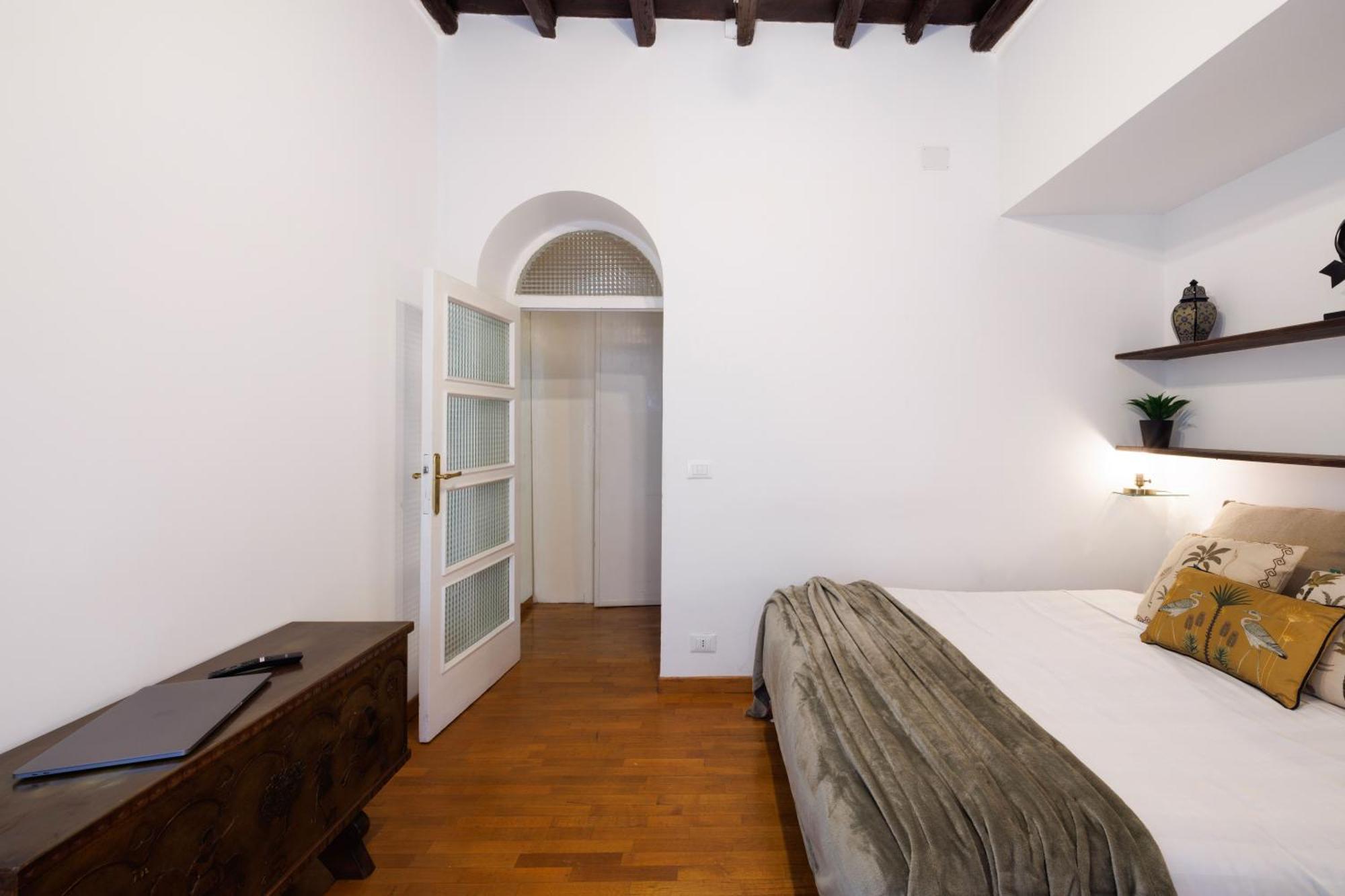 Gesu E Maria Balcony Apt At Spanish Steps Рим Екстер'єр фото